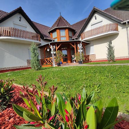 Havasi Vendeghaz Apartment Gyenesdias Ngoại thất bức ảnh