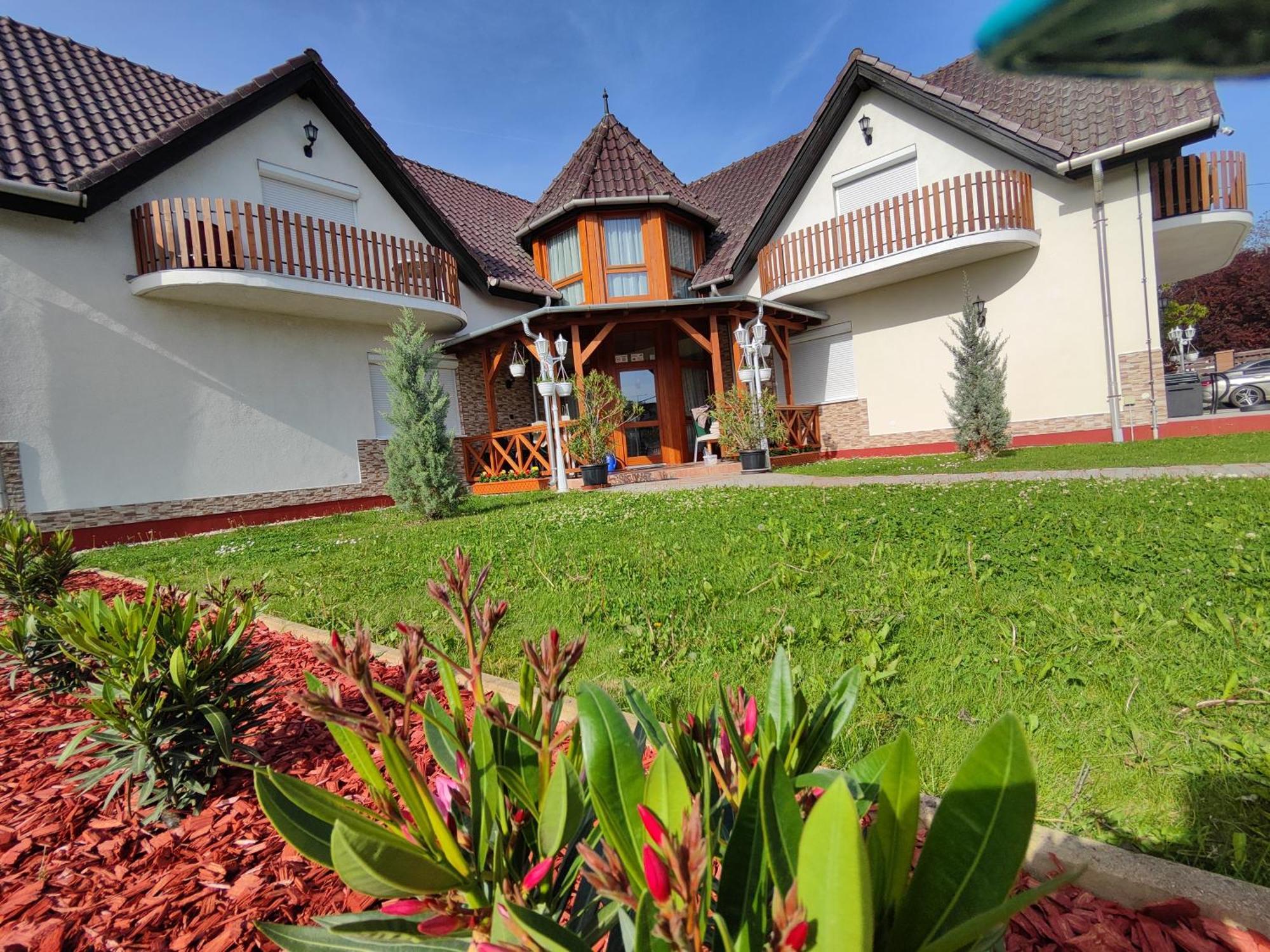 Havasi Vendeghaz Apartment Gyenesdias Ngoại thất bức ảnh