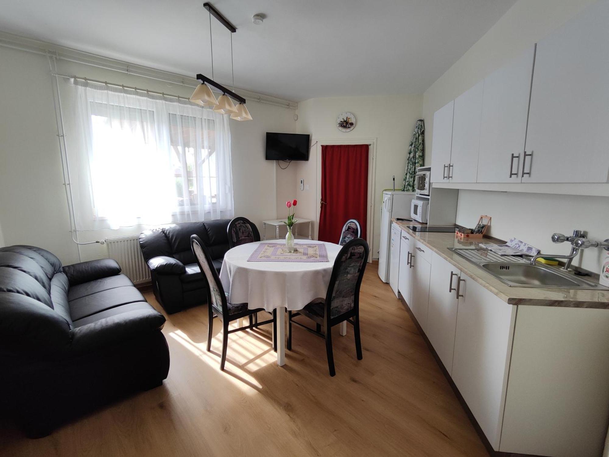 Havasi Vendeghaz Apartment Gyenesdias Ngoại thất bức ảnh